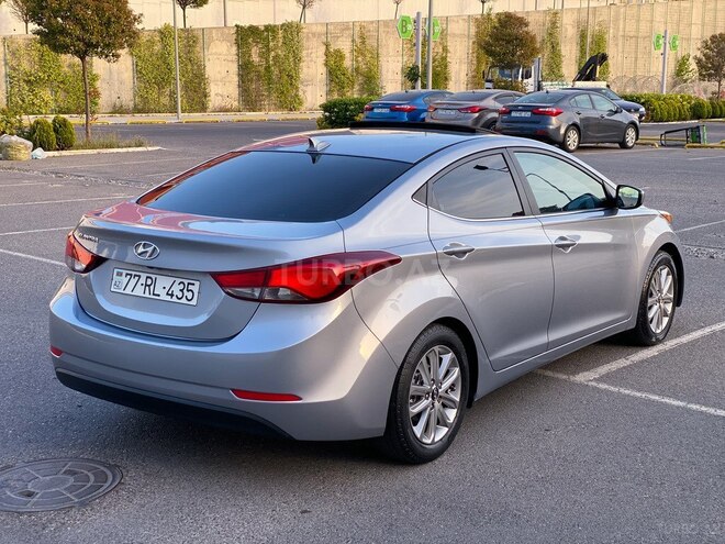 Hyundai Elantra 2015, 118,300 km - 1.8 l - Bakı