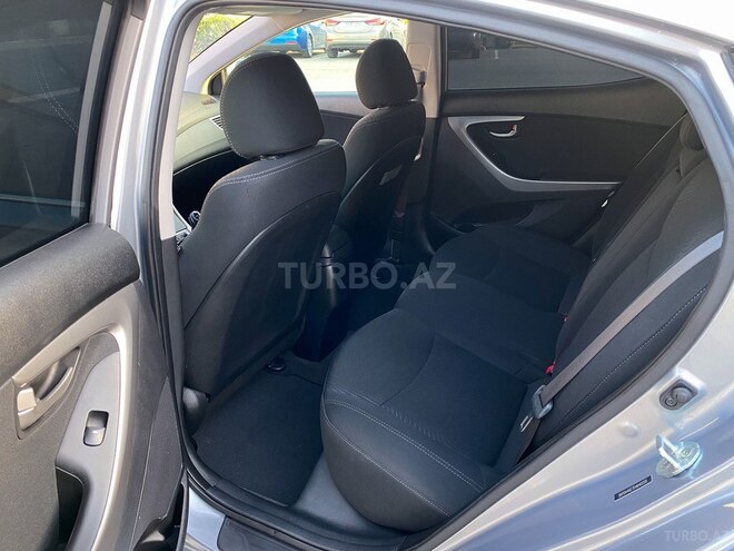 Hyundai Elantra 2015, 118,300 km - 1.8 l - Bakı