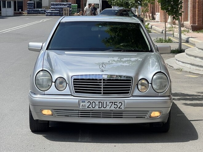 Mercedes E 240 1999, 236,121 km - 2.4 l - Gəncə