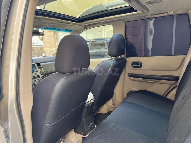 Nissan X-Trail 2006, 288,000 km - 2.5 l - Bakı