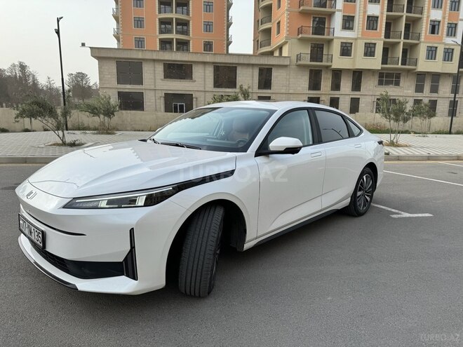 Changan Qiyuan A05 2024, 4,000 km - 1.5 л - Bakı