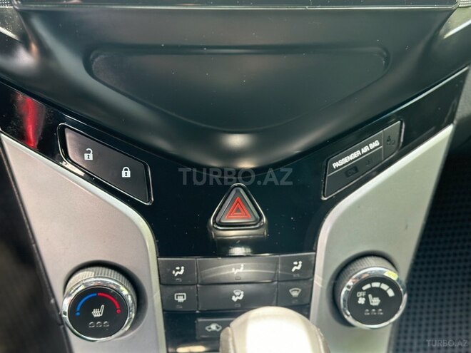 Chevrolet Cruze 2011, 318,930 km - 1.4 л - Qazax