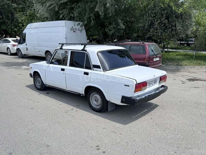 LADA (VAZ) 2107