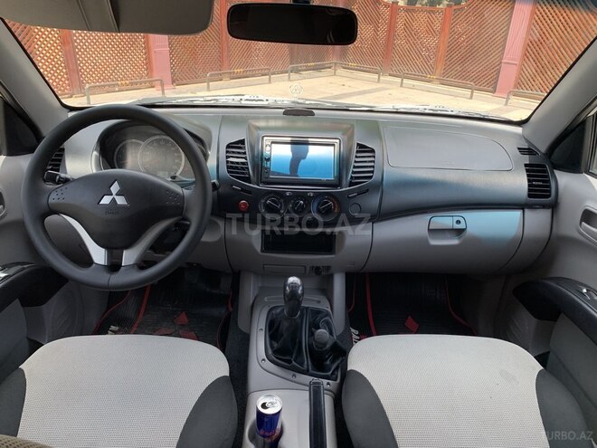 Mitsubishi L200 2014, 167,243 km - 2.5 l - Bakı