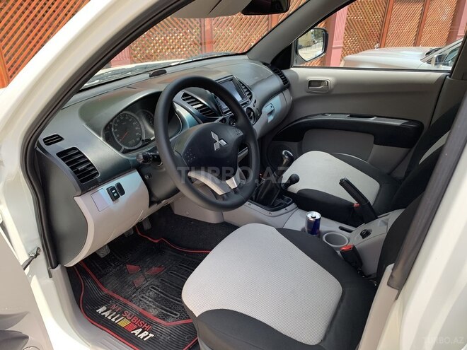 Mitsubishi L200 2014, 167,243 km - 2.5 l - Bakı