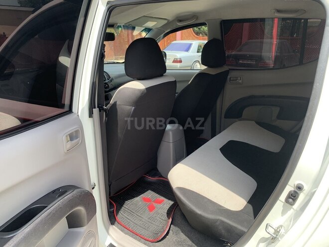 Mitsubishi L200 2014, 167,243 km - 2.5 l - Bakı