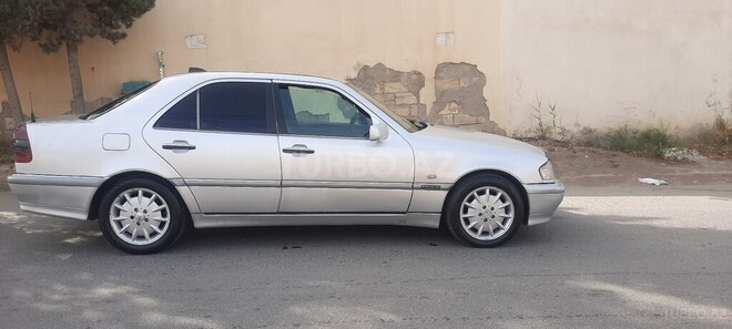 Mercedes C 220 d 1999, 612,355 km - 2.2 l - Bakı