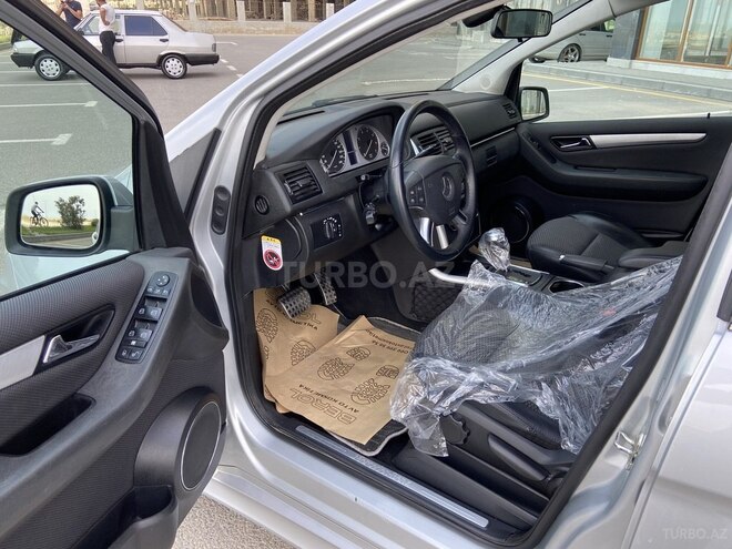 Mercedes B 170 2010, 87,000 km - 1.7 l - Sumqayıt