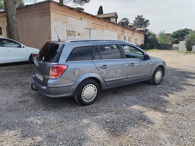 Opel Astra 2005, 260,000 km - 1.4 л - Bakı