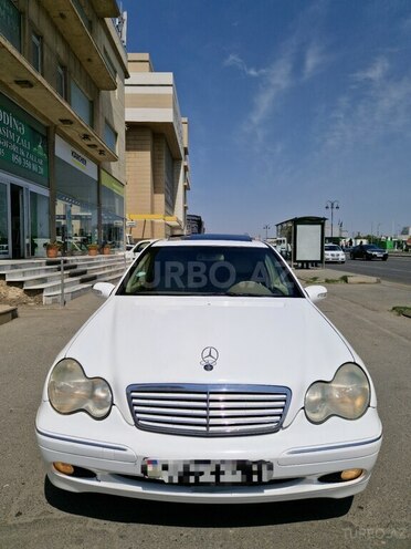 Mercedes C 240 2001, 370,125 km - 2.6 l - Bakı