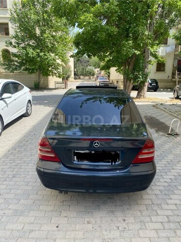 Mercedes C 200