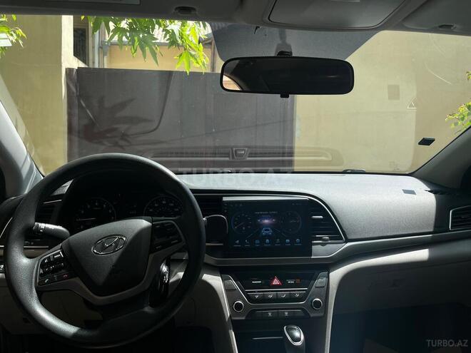 Hyundai Elantra 2017, 126,000 km - 2.0 l - Bakı