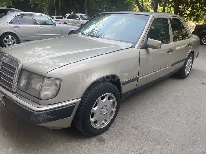 Mercedes E 230 1988, 230,000 km - 2.3 l - Bakı