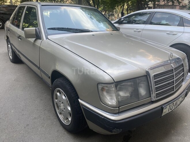 Mercedes E 230 1988, 230,000 km - 2.3 l - Bakı