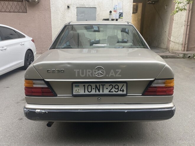 Mercedes E 230 1988, 230,000 km - 2.3 l - Bakı