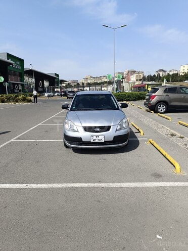 Kia Rio 2007, 320,000 km - 1.4 л - Bakı