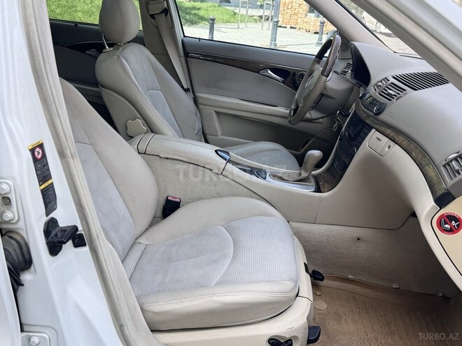 Mercedes E 240 2005, 286,000 km - 2.6 l - Bakı