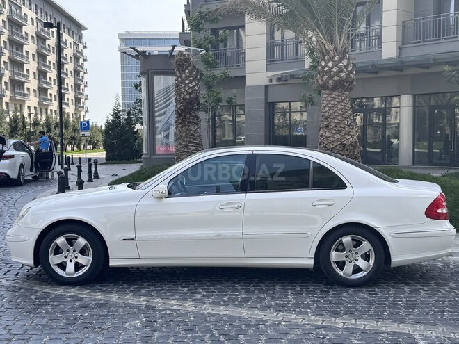 Mercedes E 240 2005, 286,000 km - 2.6 l - Bakı