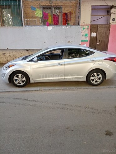 Hyundai Elantra 2015, 200,000 km - 1.8 l - Bakı