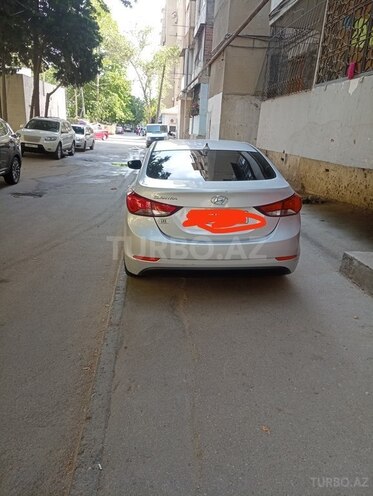 Hyundai Elantra 2015, 200,000 km - 1.8 l - Bakı