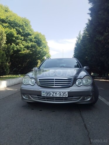 Mercedes C 220 d 2005, 291,000 km - 2.2 l - Qazax