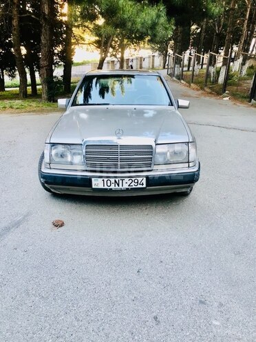 Mercedes C 230 1988, 300,036 km - 2.3 l - Bakı