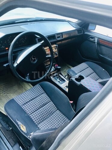 Mercedes C 230 1988, 300,036 km - 2.3 l - Bakı