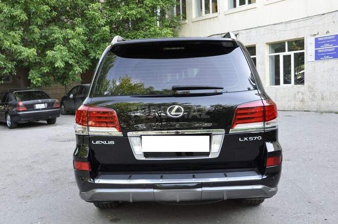 Lexus LX 570