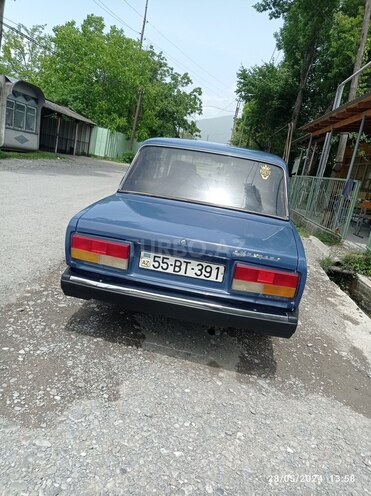 LADA (VAZ) 2107