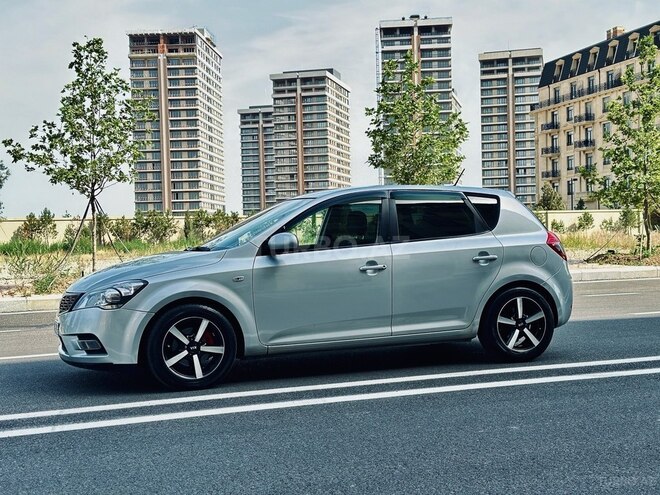 Kia Ceed 2011, 235,000 km - 1.6 l - Bakı