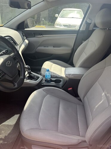 Hyundai Elantra 2016, 104,700 km - 2.0 л - Bakı
