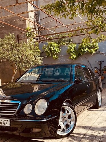 Mercedes E 320