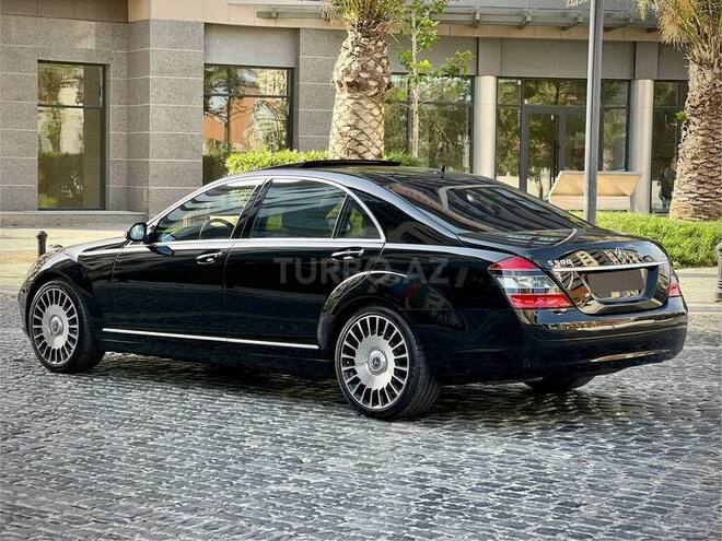 Mercedes S 500