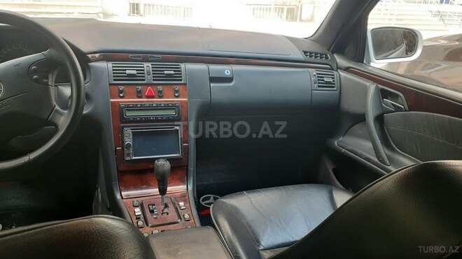 Mercedes E 240 2000, 360,000 km - 2.4 l - Bakı