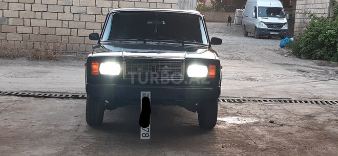 LADA (VAZ) 2107