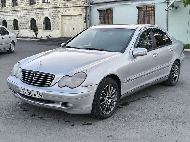 Mercedes C 200