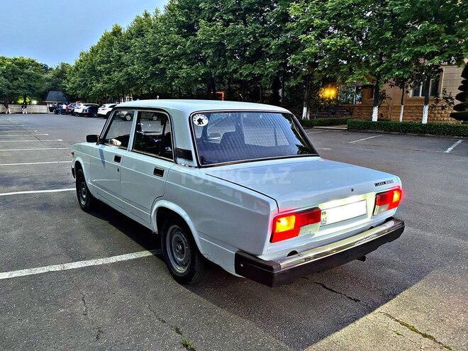 LADA (VAZ) 2107