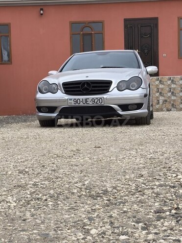 Mercedes C 230