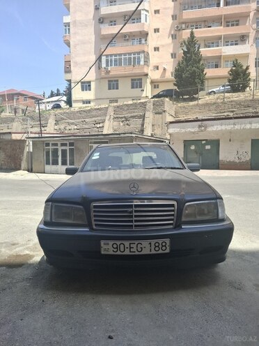 Mercedes C 180