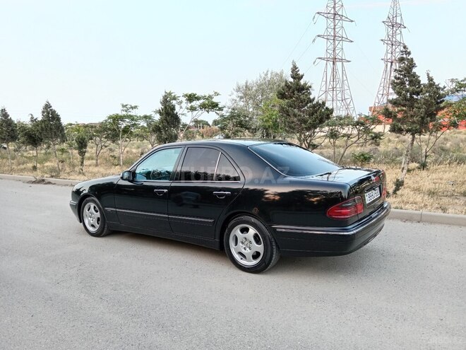 Mercedes E 270 2001, 747,500 km - 2.7 l - Sumqayıt