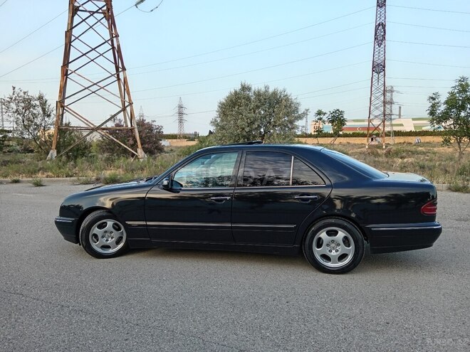 Mercedes E 270 2001, 747,500 km - 2.7 l - Sumqayıt