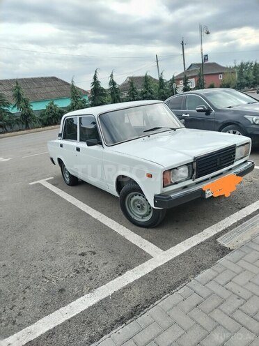 LADA (VAZ) 2107