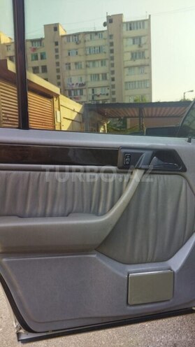 Mercedes E 220 1993, 315,000 km - 2.2 l - Bakı
