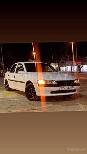 Opel Vectra 1996, 250,000 km - 1.6 l - Bakı