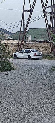 Opel Vectra 1996, 250,000 km - 1.6 l - Bakı