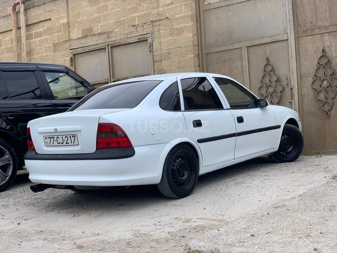 Opel Vectra 1996, 250,000 km - 1.6 l - Bakı