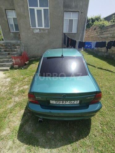 Opel Vectra 2000, 355,983 km - 2.0 л - Qax
