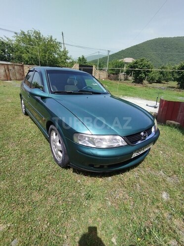 Opel Vectra 2000, 355,983 km - 2.0 л - Qax