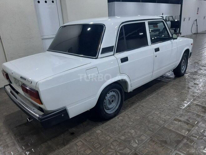 LADA (VAZ) 2107