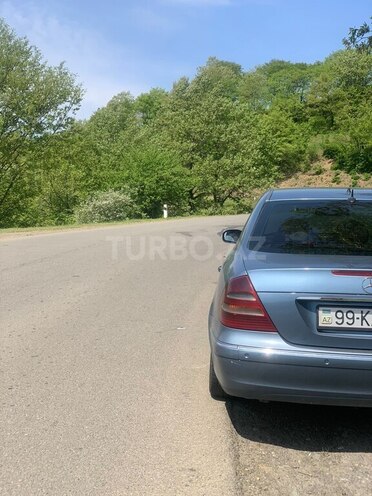 Mercedes E 270 2004, 450,000 km - 2.7 l - Bakı